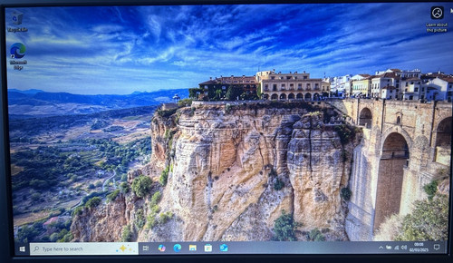 Samsung NP355V5C -S01UK Laptop With AMD A10 4600M Radeon HD GPU, 8G Ram 120G SSD