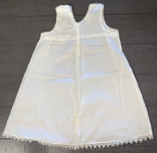 A4 1900s EDWARDIAN VICTORIAN EMBROIDERY BABY WHITE COTTON SLIP BUTTON TANK DRESS
