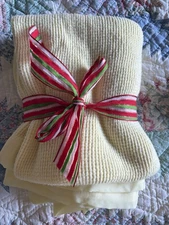 Vtg BABY MORGAN YELLOW  BLANKET 36"x50" WAFFLE WEAVE SATIN Cotton LOOK