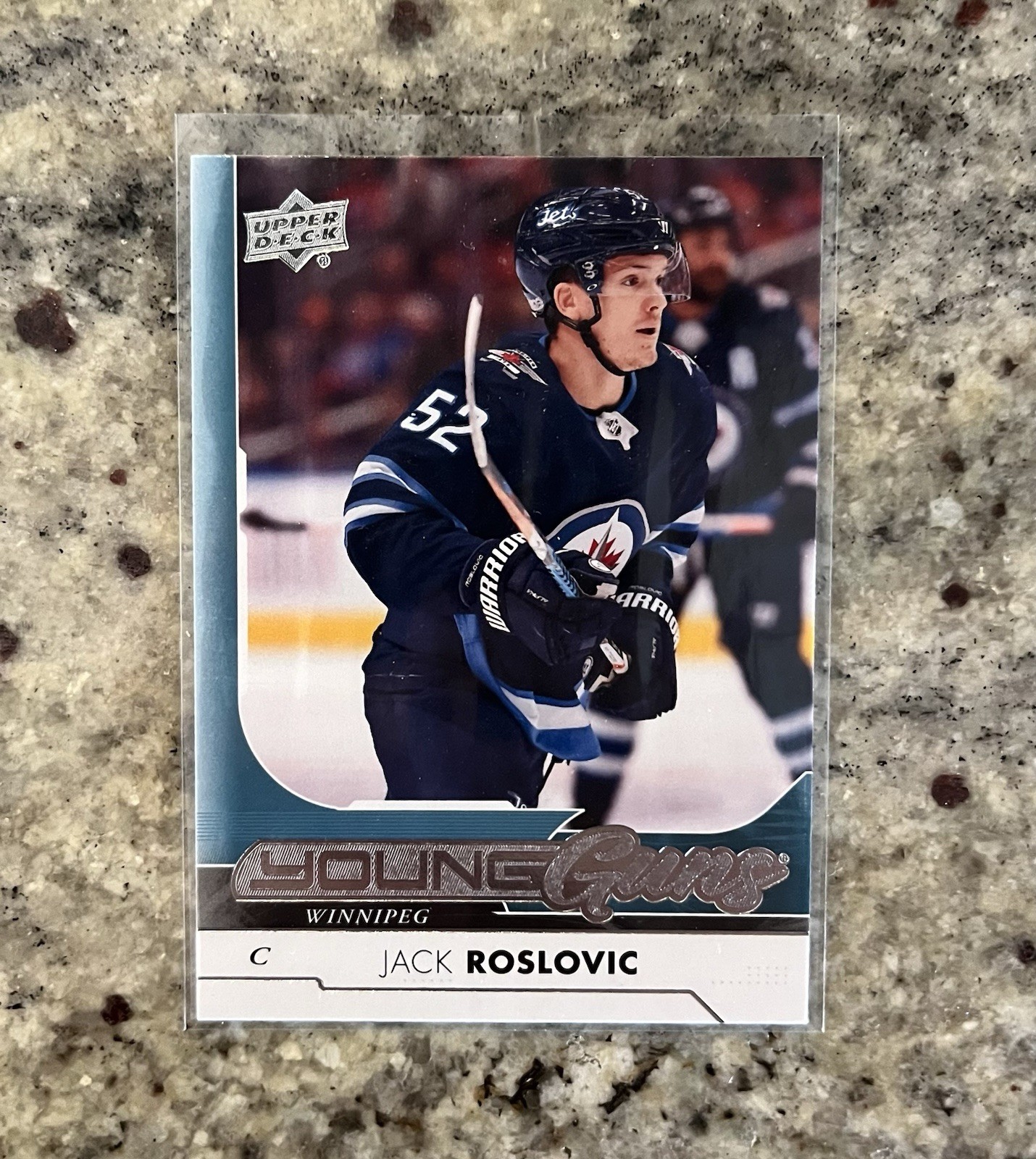2017-18 UPPER DECK SERIES 1 JACK ROSLOVIC YOUNG GUNS ROOKIE JETS OILERS #240
