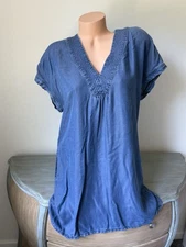Chambray Tunic Dress Sz M Lyocell Blue Shift V Neck Cottagecore Ana Short Sleeve