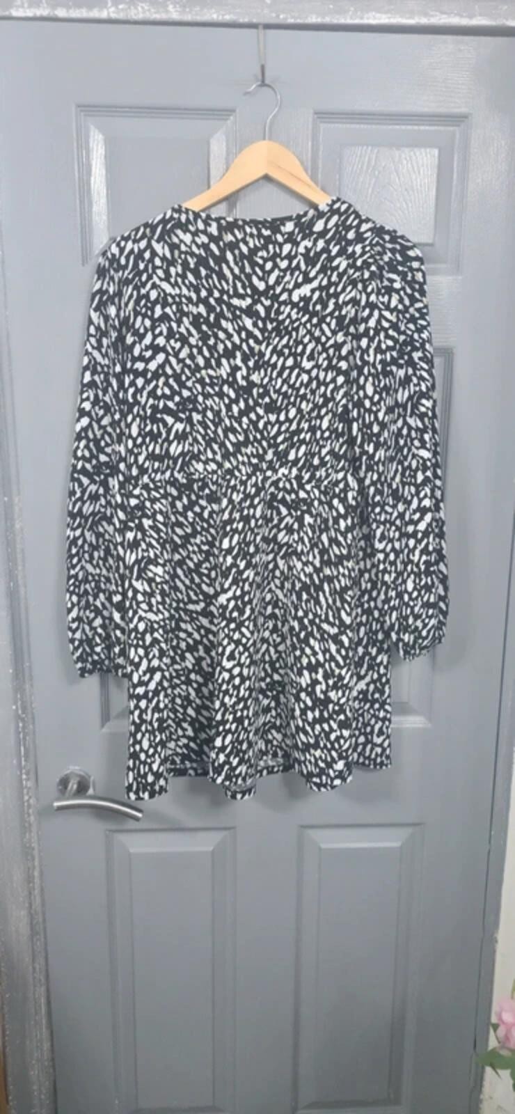 Primark Cares Black & White Patterned Mini Dress Size L image 2