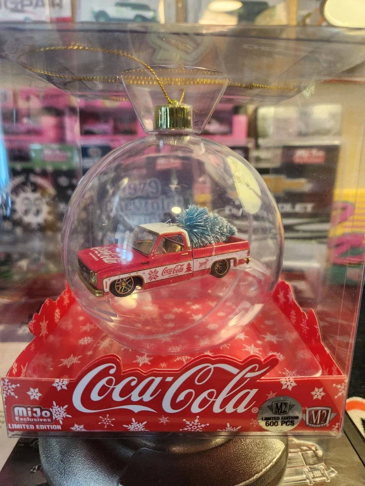 CHASE 1 of 600 M2 1:64 1973 RED CHEVY FLEETLINE W/TREE "Coca-Cola Ornament" - Image 3 of 4