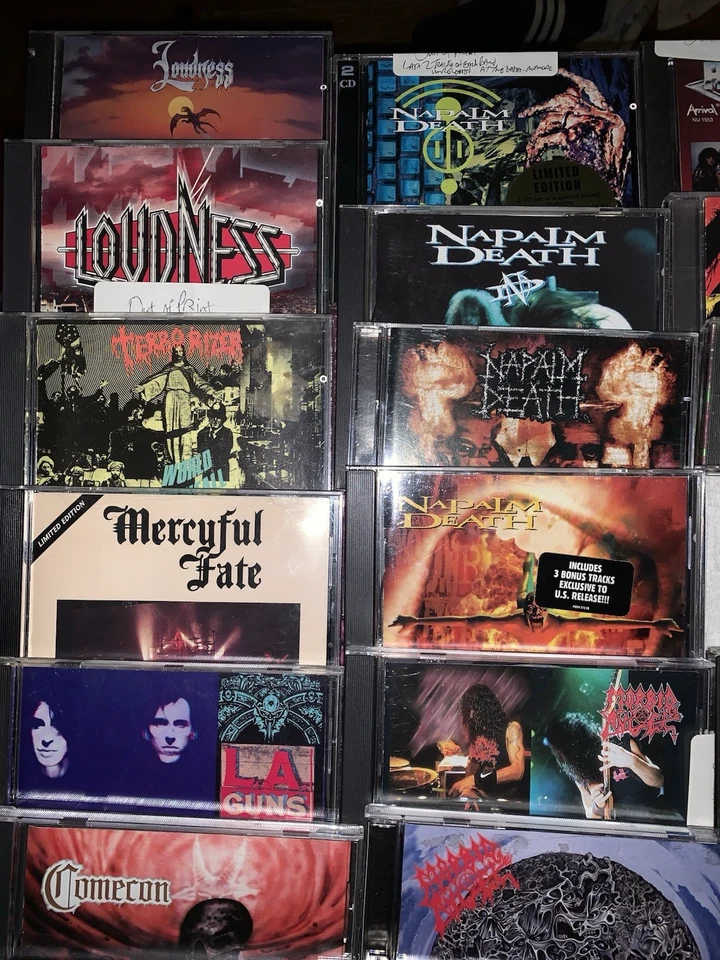 DEATH METAL BAND CDS(From 80s/90s) IN VERY GOOD CONDITION-GWAR/NAPALM DEATH ETC Foto 2 de 4