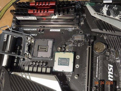MSI MPG Z390 Gaming Pro Carbon LGA 1151 Intel ATX Motherboard + i7