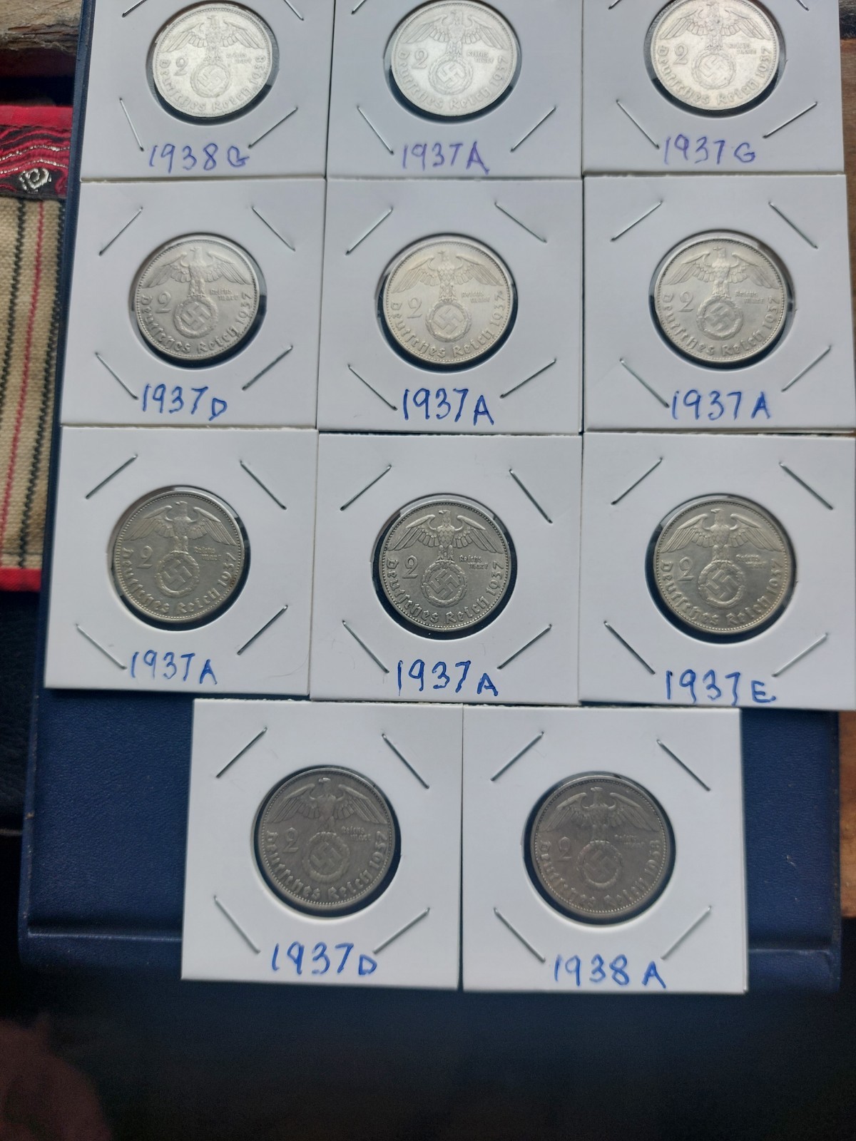 Foto 10 di 19