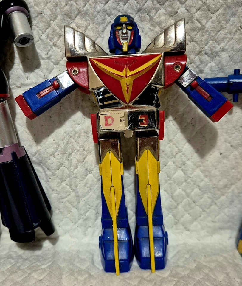 4 Ufo Robot Vintage Anni 70/80 Daitarn 3,bullmark, Godaikin,goldrake MadeTaiwan - Immagine 3 di 4