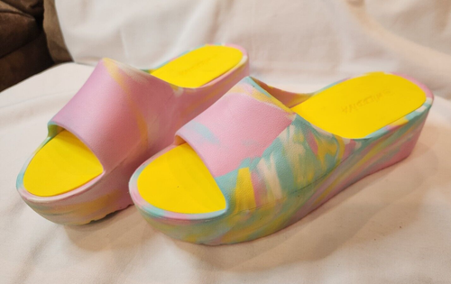 Wild Diva Women's Size 9 Slider Sandals Platform Heel Multicolor Cotton Candy