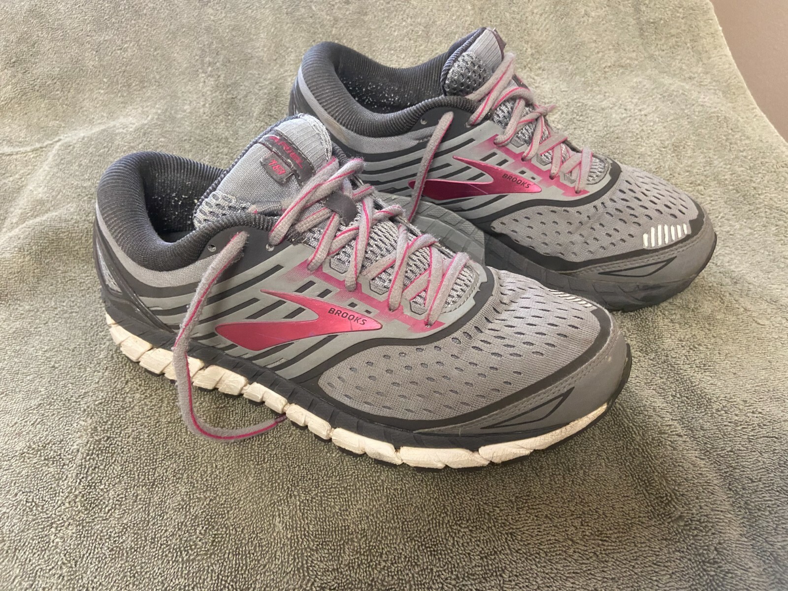 brooks ariel 9.5