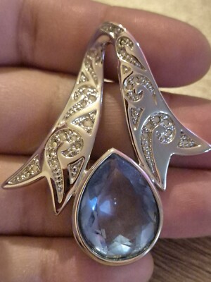 Österreichischer Pierre Lang Anhänger mit blauen und klaren Edelsteinen 16,6 g / 4,8 x 4,2 cm
