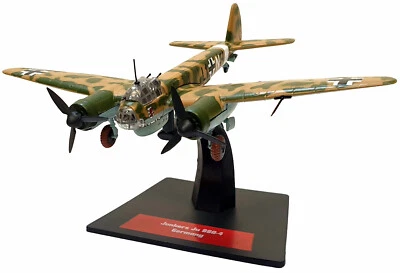 Junkers Ju88 A-4, Germany, Sand/Green Camoflage 1:144 Scale Diecast Model (ah15)