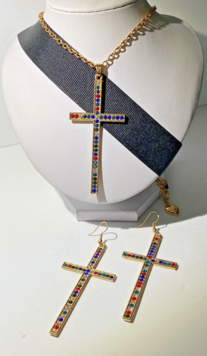 BETSEY JOHNSON LARGE PENDANT GOLD CROSS RED WHITE BLUE CRYSTALS W/MATCHING ER - Picture 1 of 6