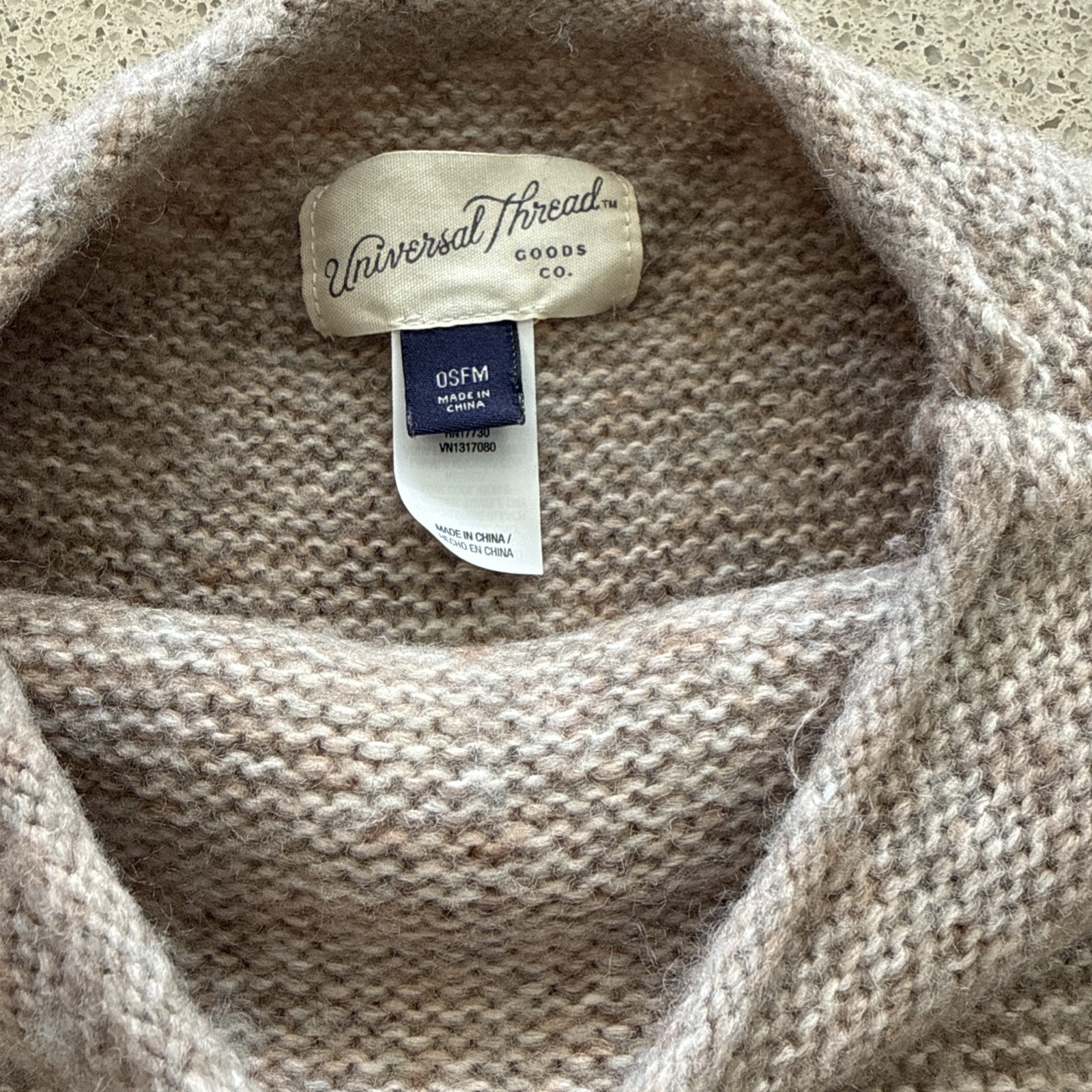 Universal Threads Women’s Light Brown Pullover Sw… - image 2