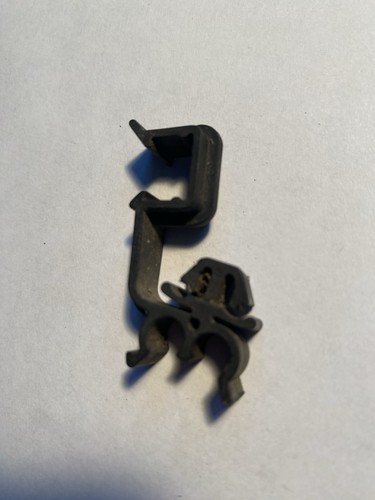 Original Volkswagen 191955747A Schlauchhalter Motorhaube Jetta, Golf 2