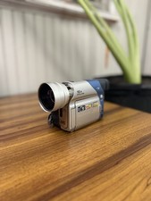 Vintage Y2k JVC GR-D72U Camcorder