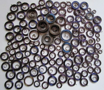 RESSORTS POUR MONTRES ANCIENNES GOUSSET PENDENTIF 140 PIECES ASSORTIES - Photo 1/4