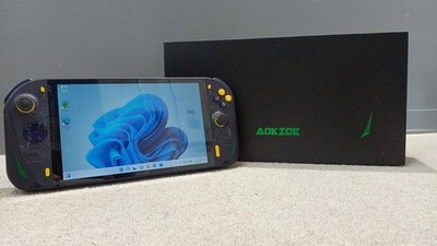 AOKZOE A1 Handheld Gaming PC Ryzen 7 6800U 32GB RAM 512GB SSD Windows 11