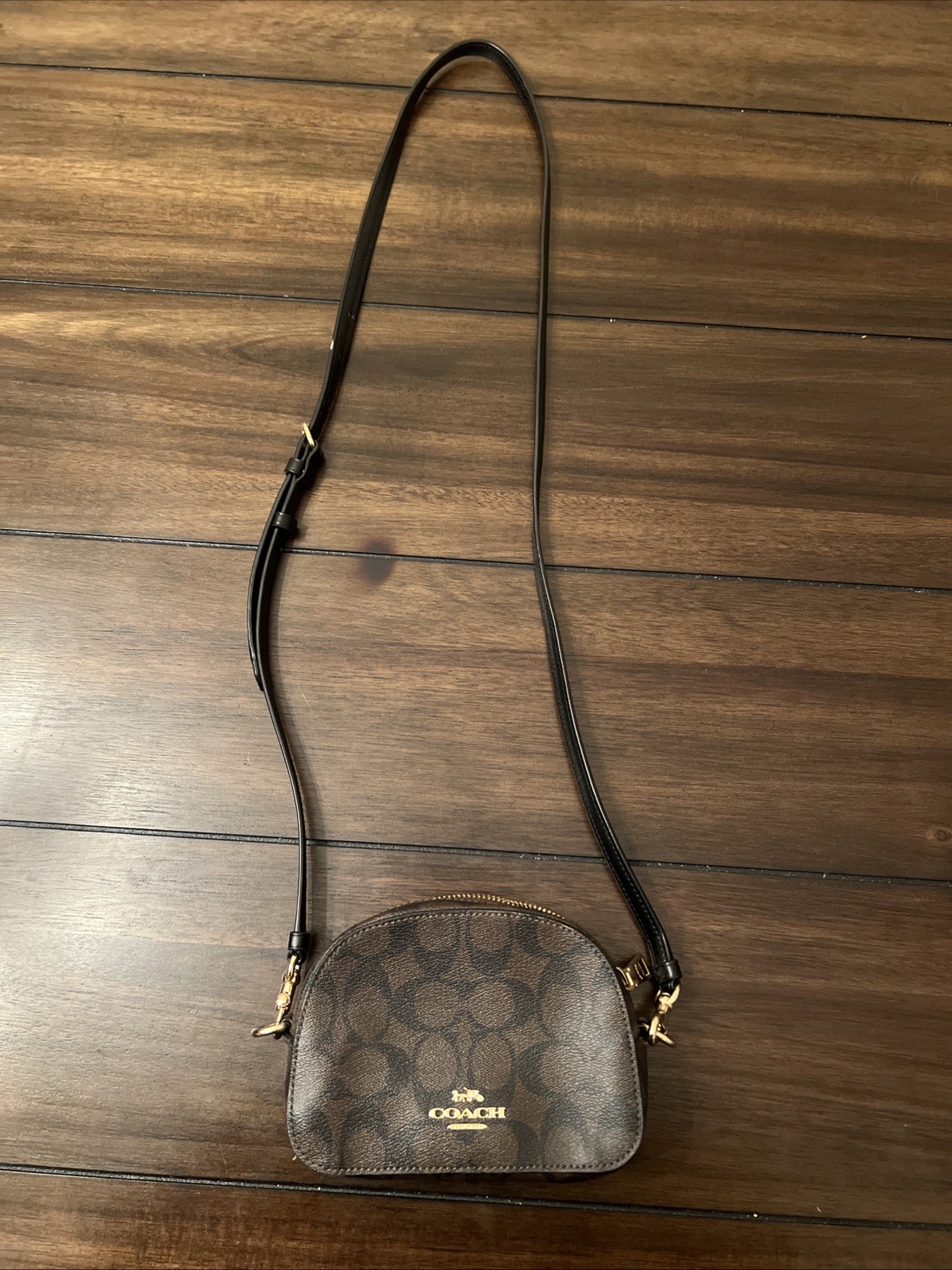 Coach Mini - image 2