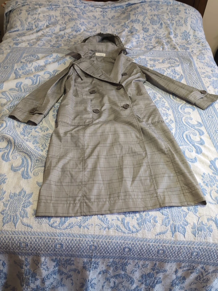 Gabardina para mujer MAX STUDIO LONDON talla S gris claro patrón largo  Foto 3 de 4