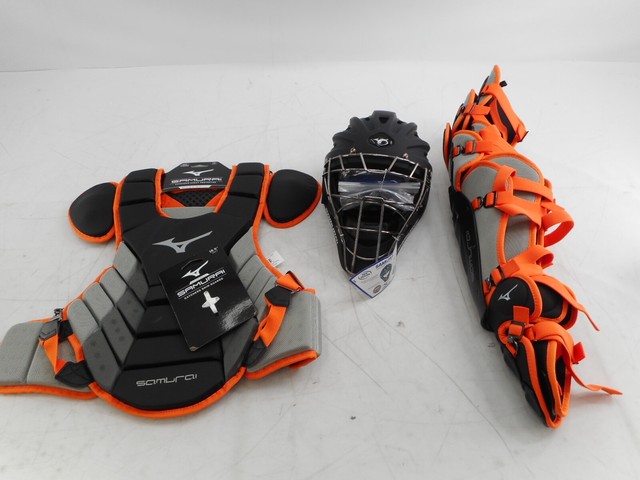 mizuno samurai adult baseball catcher's gear box set