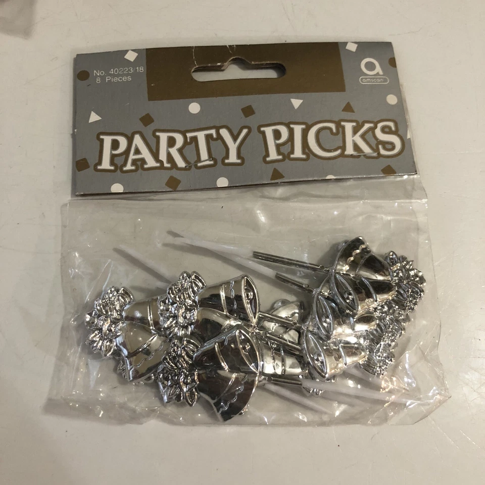 Tarjetas de lugar plateadas vintage de colección Amscan para fiestas campanas de boda cupcakes cócteles Foto 2 de 4