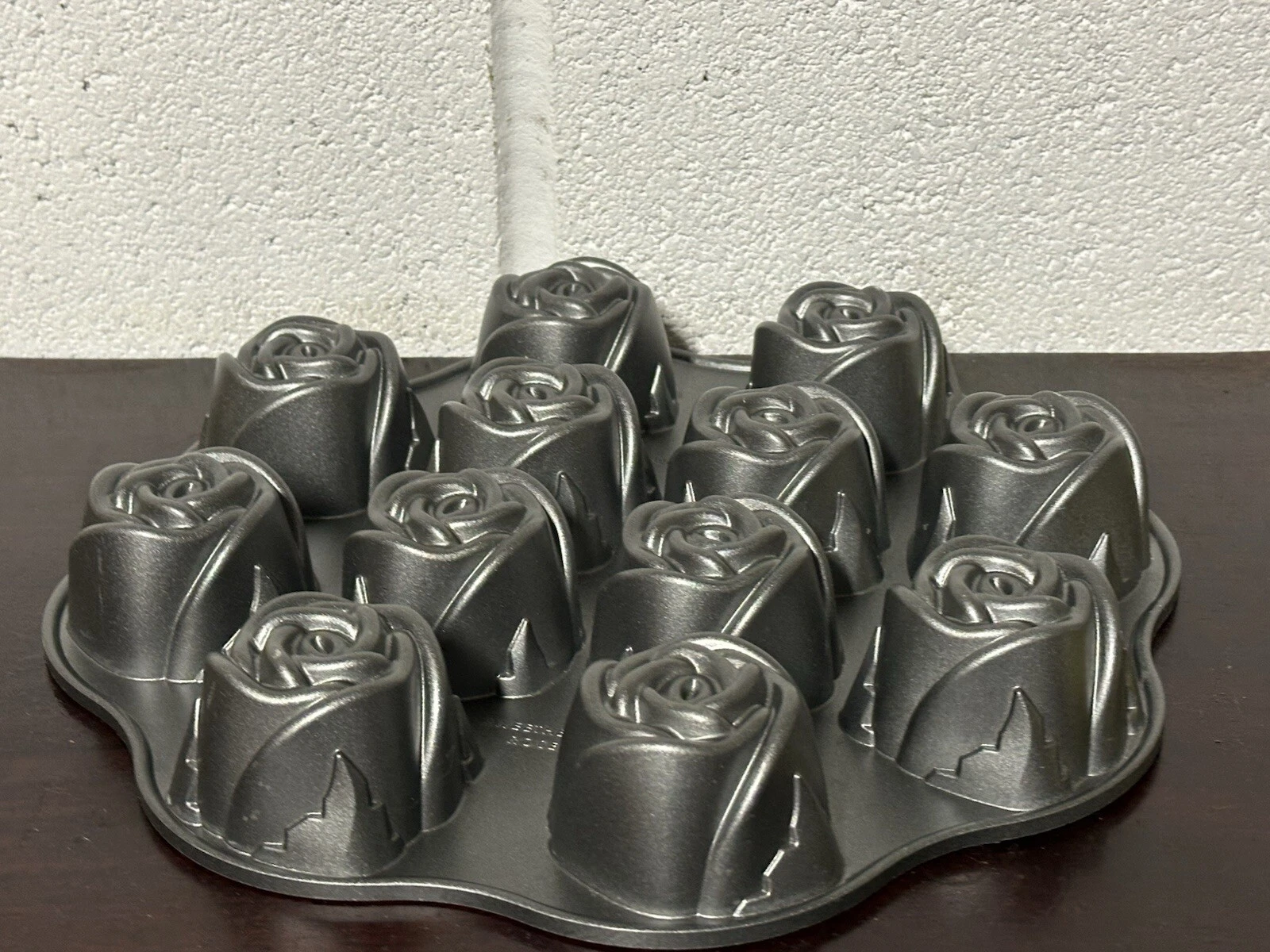 Nordic Ware USA Sweetheart Rose Cake Oven Baking Tin