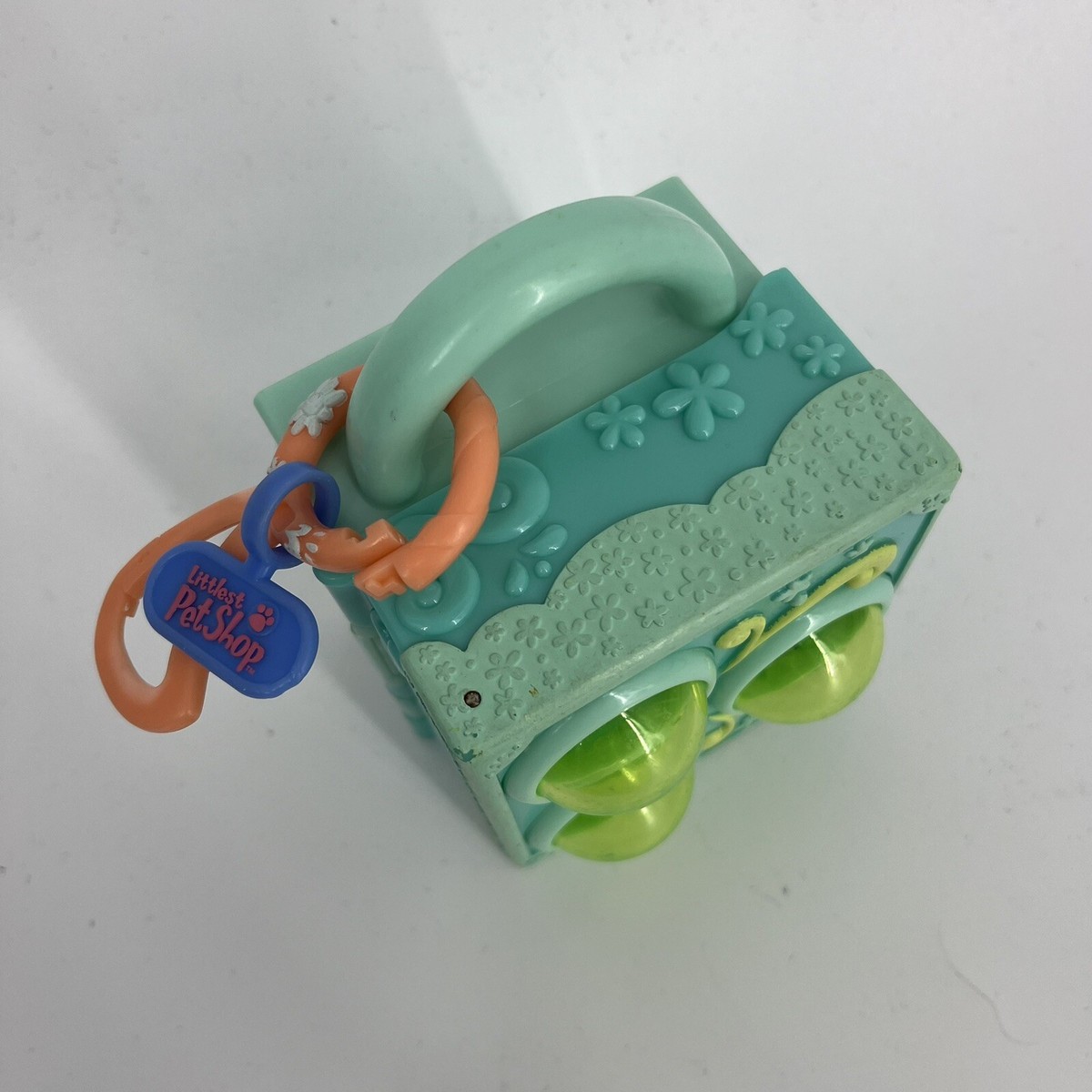 Hasbro 2006 Littlest Pet Shop Teeniest Tiniest Pop Up Mini Play