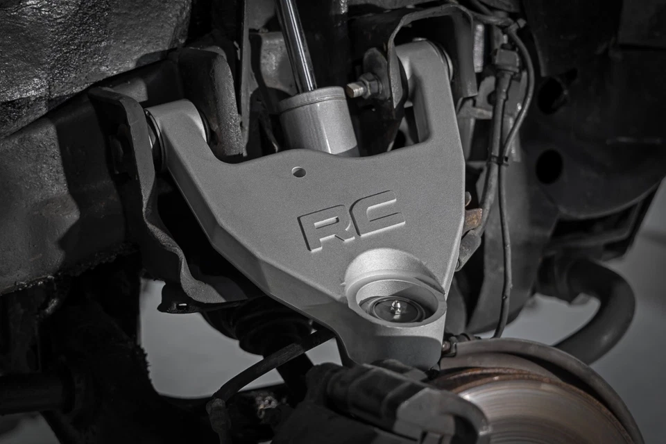 Brazos de control superiores | 2,5" de elevación | Chevy/GMC S10 Blazer/S10 Truck/S15 Jimmy 4x4 Foto 3 de 4