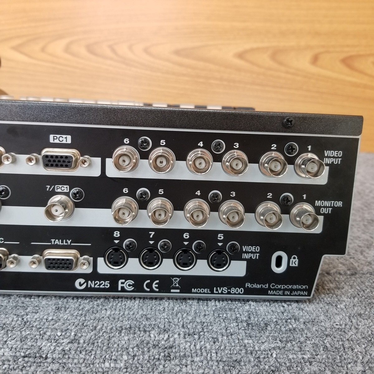 Roland LVS-800 Video ビデオミックスライブスイッチャー Amazon | Roland ローランド ビデオミックス ライブスイッチャー