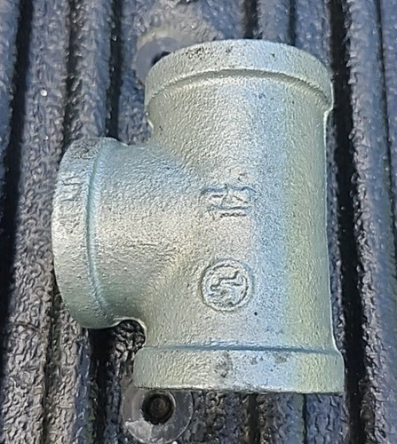 SLK T PIPE 1.5" GALVANIZED Pipe Fitting