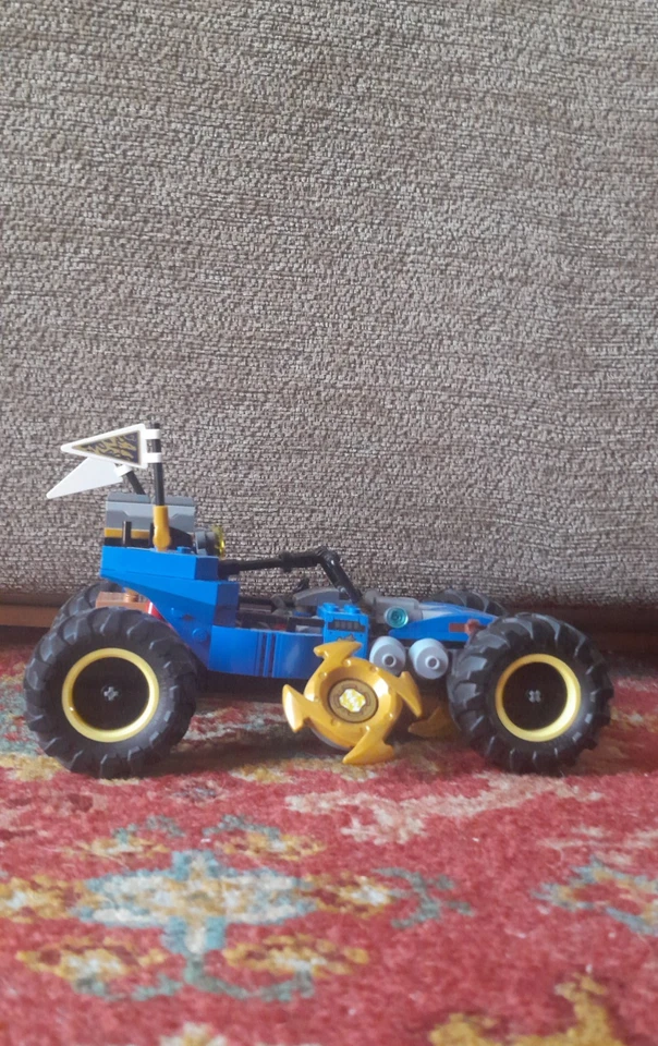 LEGO Ninjago 71856 Jay's Transforming Car, photo 2 of 5