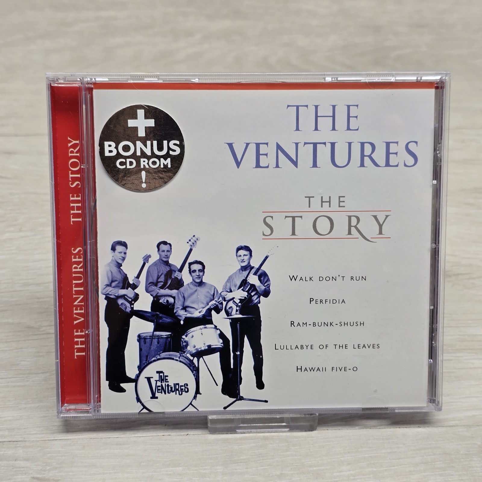 THE VENTURES - THE STORY CD 2000 EMI Plus 20 Tracks Very Good Condition