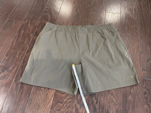 The North Face Class V pantaloncino uomo taglia XXL verde talpa NUOVO - Foto 2 di 9