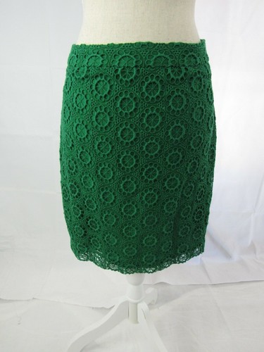 CLUB MONACO Green Eyelet Skirt - Size 6 