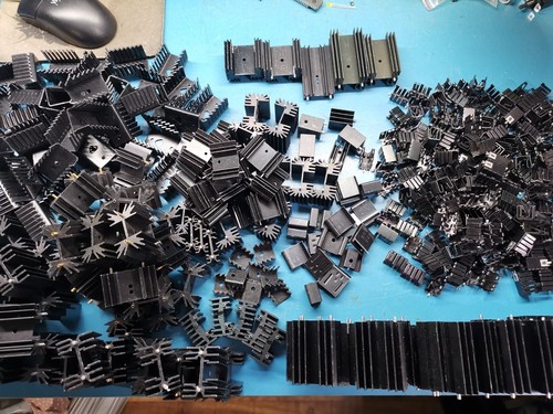 Joblot Of High Quality Heat sink For TO220 And TO247 Power Transistor Heat Sink - 第 1/23 張圖片