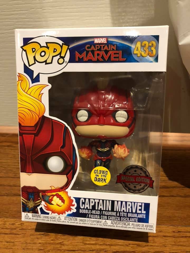 IN HAND** SPECIAL EDITION Funko Pop! Captain Marvel #433 *GLOW IN