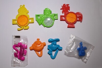 Kelloggs Cornflakes Frosties, Cocopops, rot gelb grün & Monster Munch Grippa