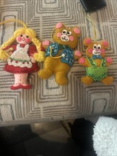 3 VTG Bucilla Felt Christmas Ornaments Goldilocks  2 bears sequin,