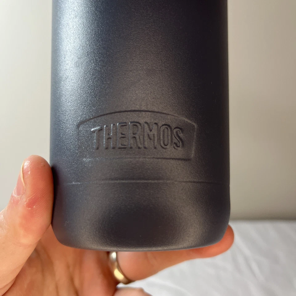 Taza de viaje Thermos Alta vaso 18 oz azul oscuro/negro Foto 2 de 4