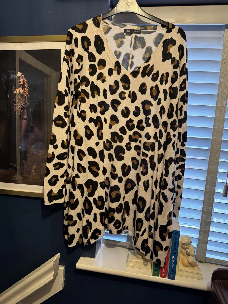 Pull coupe courte à col rond et imprimé animal - CH - M&S