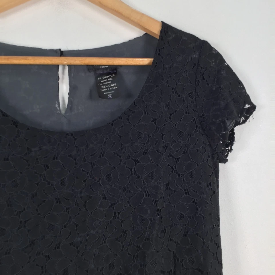 Blusa mujer Talula top talla XS negra encaje floral manga corta 058398 Foto 2 de 4