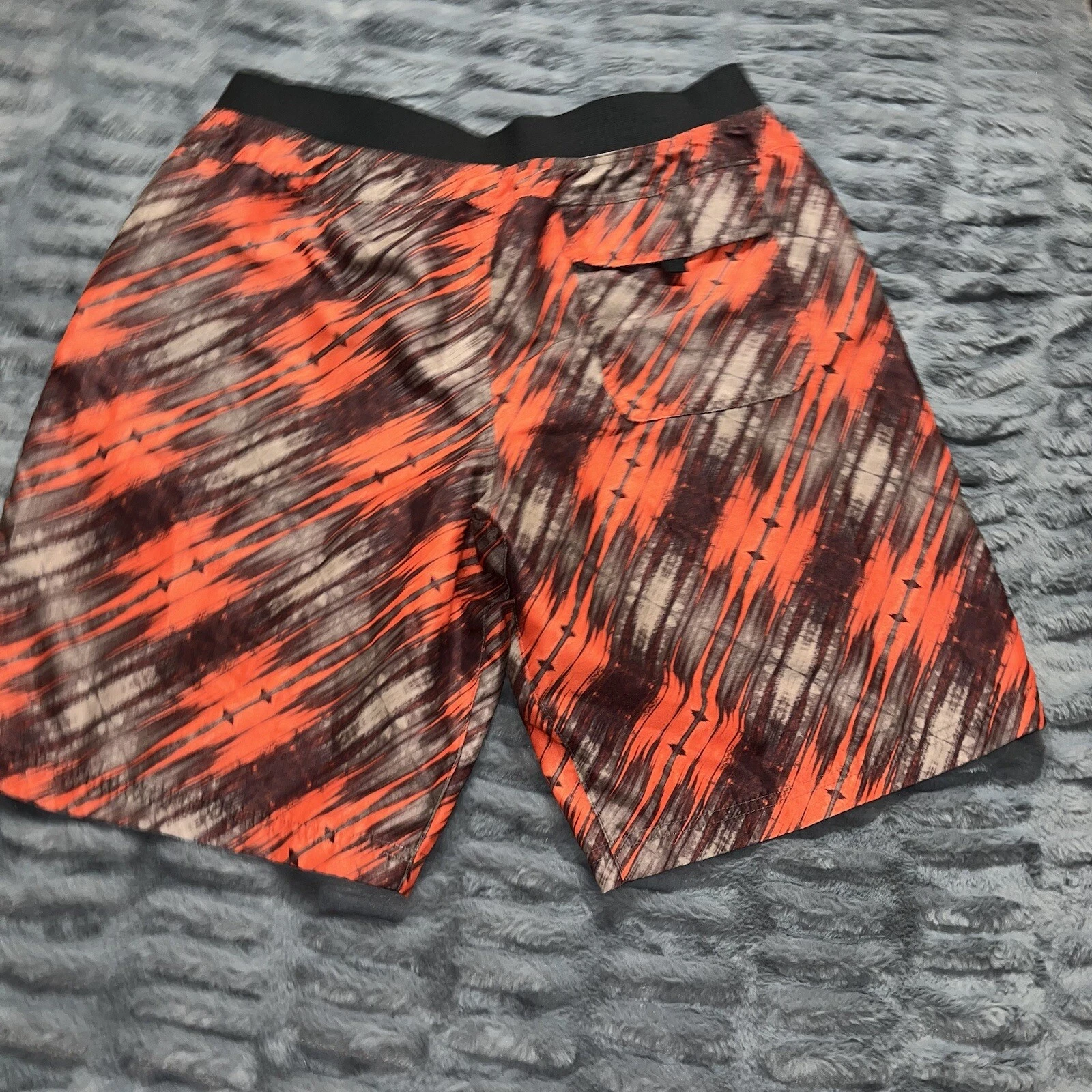 prana colorblock elastic waist stretch pockets active shorts