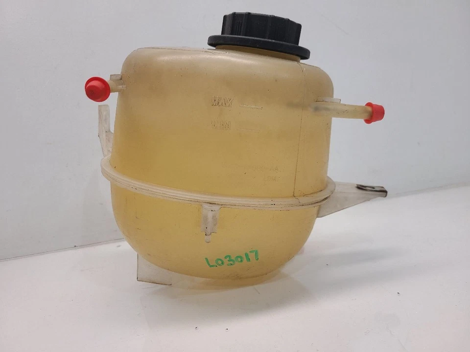 Ford Ranger 2001-11 (2,3 L/AT) depósito de refrigerante - estilo tanque único Foto 2 de 4