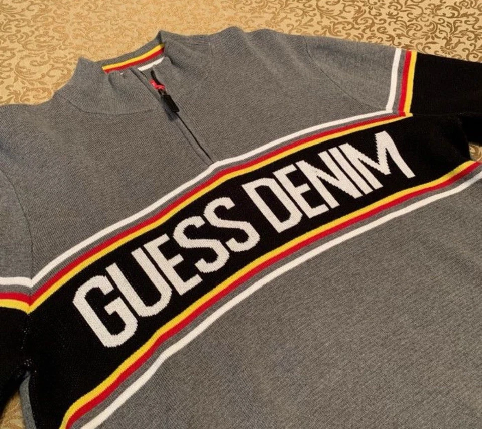 Guess Sweater Mens Large Gray Black 1/4 Zip Pullover Fleece Spell Out VTG Y2K - Image 2 of 4