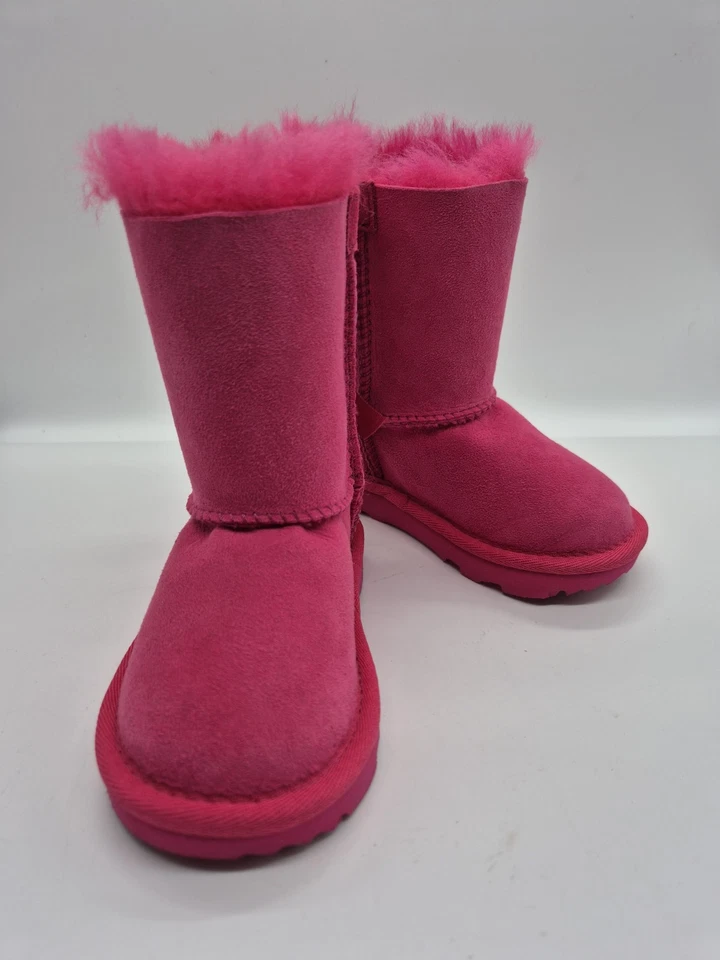 UGG Bailey Bow II Girls Size 7  Suede Boots Satin Bows Girls EUR 23.5 (123) - Image 2 of 4