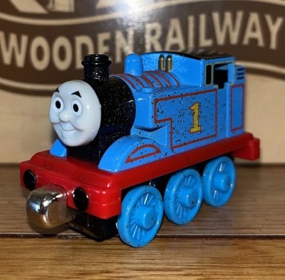 THOMAS FRIENDS TRAIN TAKE Along n play Diecast 2009 GOLD DUST VARIANT !
