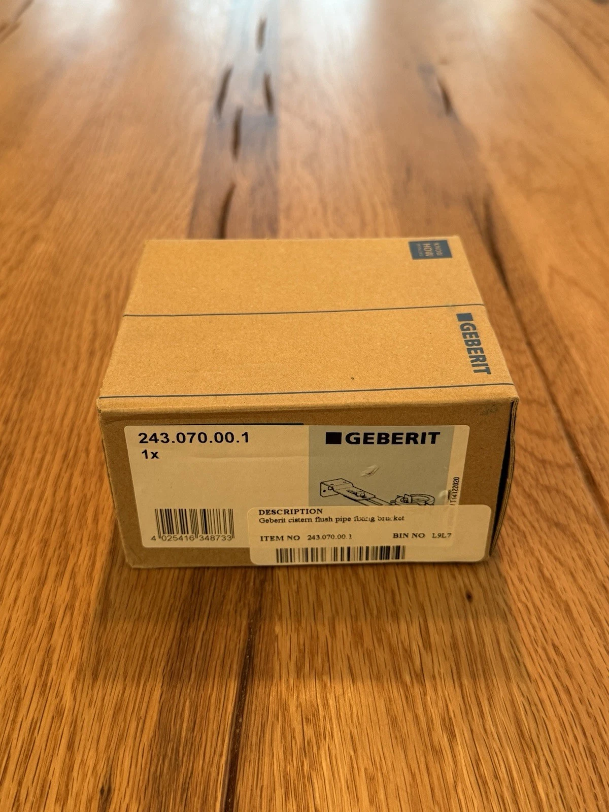 Geberit Cistern In Furniture Flush Pipe Fixing Bracket 243.070.00.1 - New