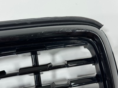 2019-2021 VOLVO XC40 FRONT BUMPER UPPER GRILL OEM 31457346 for