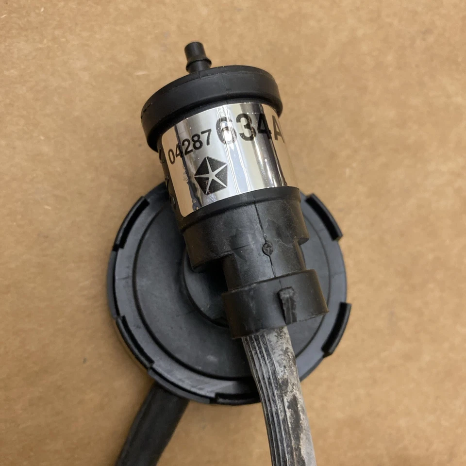 Válvula BWD EGR para Chrysler Concorde, Intrepid, New Yorker, LHS, Dodge Intrepid Foto 3 de 4