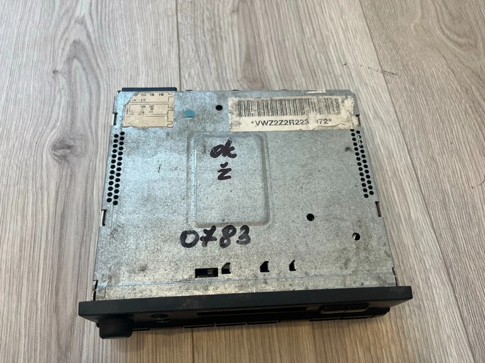 Original VW Beta 4 IV HE2 1HO035152 Stereo Rarität - Bild 2 von 4